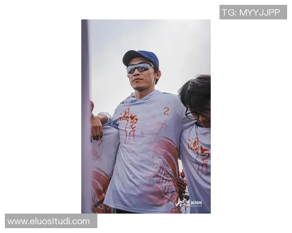 南京飞盘队在全国耐力排行榜中荣获第八名展现出强劲实力与团队精神